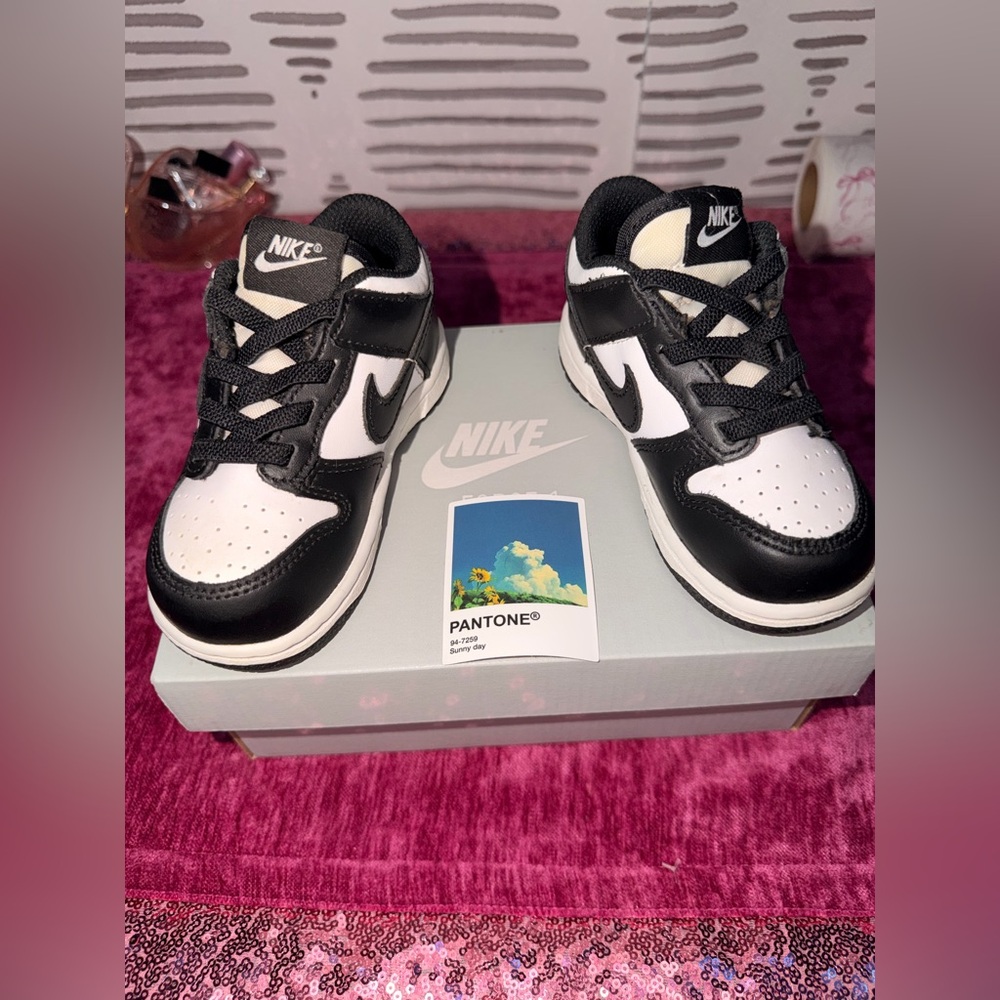 Nike Kids Black and White
